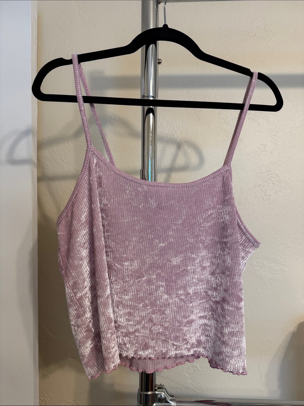 Colsie Lilac Cropped Crushed Velvet Ribbed Cami - Light Purple
